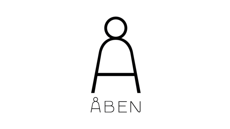 Logo for ÅBEN – en restaurant og bryggeri i Kødbyen, hvor gastronomi og øl forenes i en unik oplevelse.