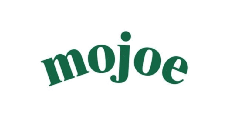 Logo for Mojoe Kitchen & Bar – en café med fokus på god service, moderne cafémad og et stærkt team i København.